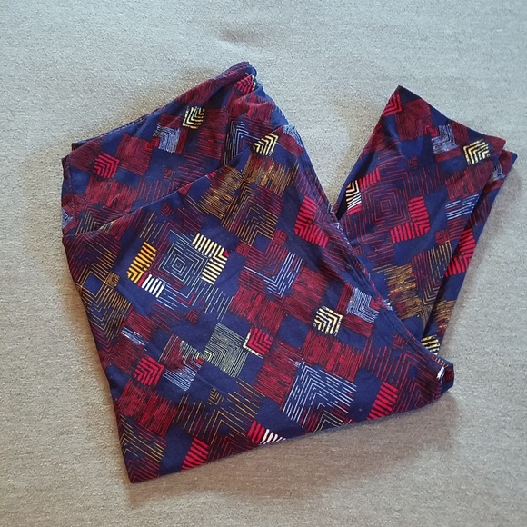 LuLaRoe Pants - LuLaRoe TC Leggings